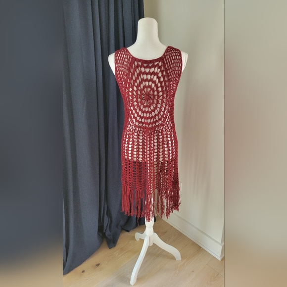 Crochet Fringe Vest - Picture 4 of 6